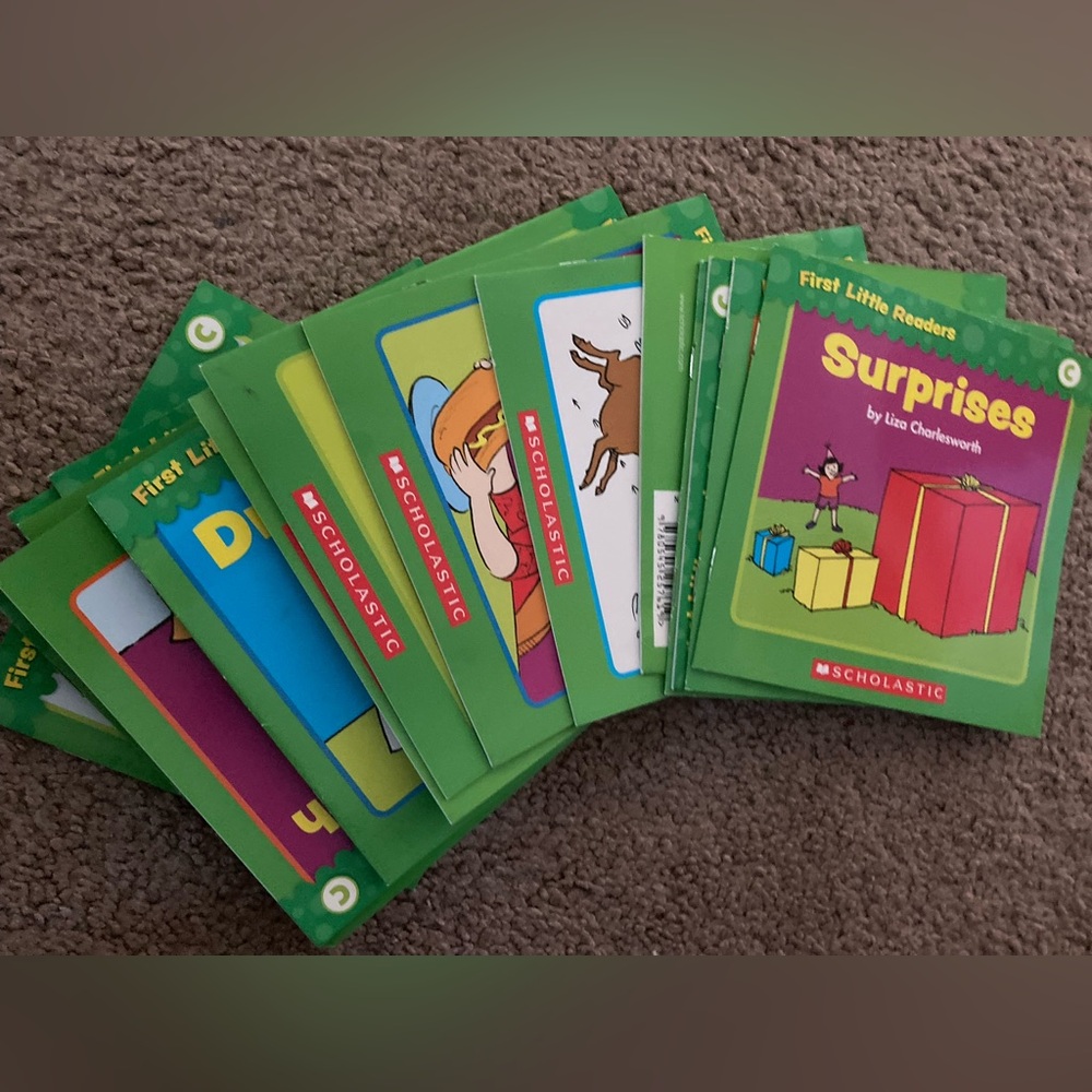 ♥️💙Scholastic First Little Readers Beginner Kids Books (Set)